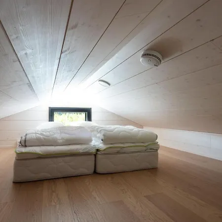 Himoskuutio 10, Erillistalo, Ulkoporeallas Appartement *