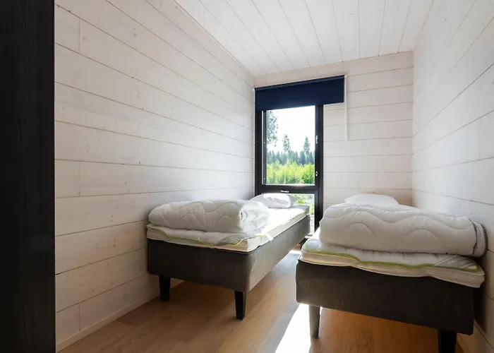 Himoskuutio 10, Erillistalo, Ulkoporeallas *